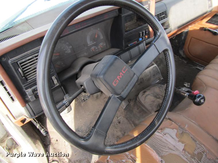 image for item DB9779 1991 GMC TopKick flatbed truck