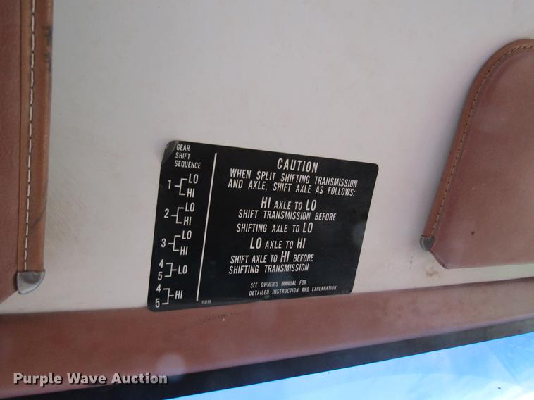 image for item DB9779 1991 GMC TopKick flatbed truck