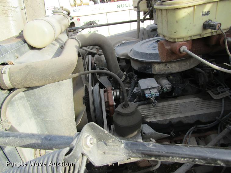 image for item DB9779 1991 GMC TopKick flatbed truck