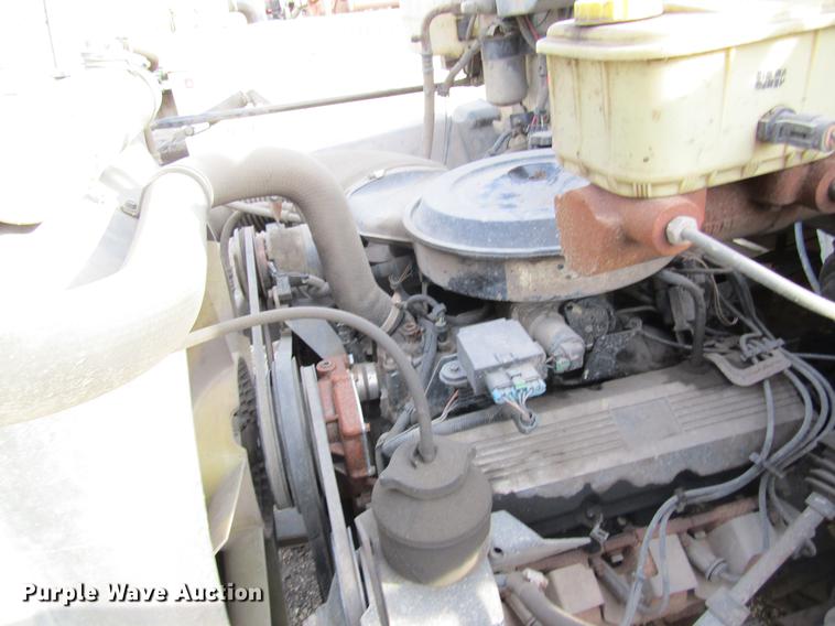 image for item DB9779 1991 GMC TopKick flatbed truck