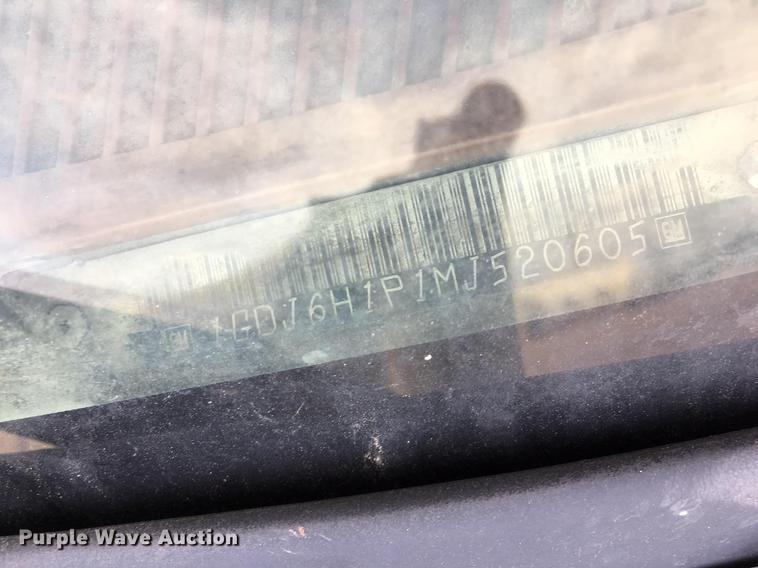 image for item DB9779 1991 GMC TopKick flatbed truck