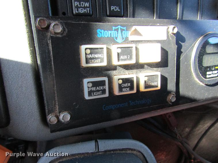 image for item DB9795 2004 International 7400 dump truck