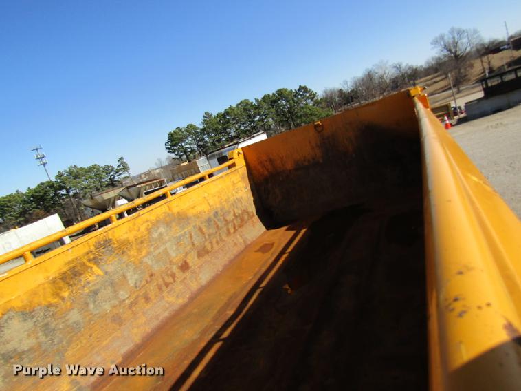 image for item DB9795 2004 International 7400 dump truck