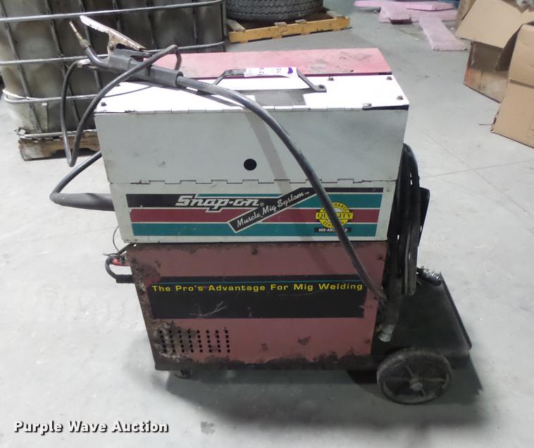 image for item DB9805 Snap-on MM250SL welder