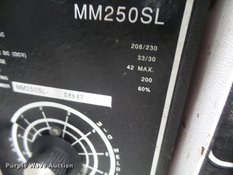 image for item DB9805 Snap-on MM250SL welder