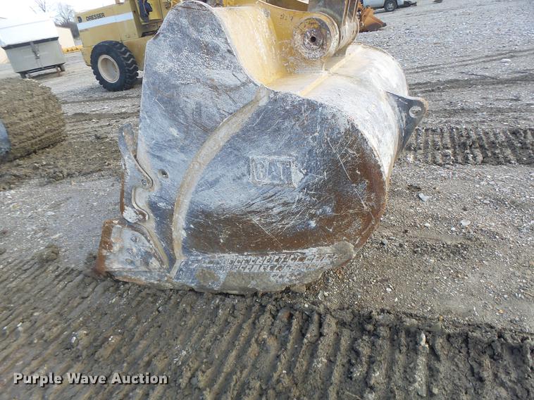 image for item DB9808 2002 Caterpillar 330C excavator