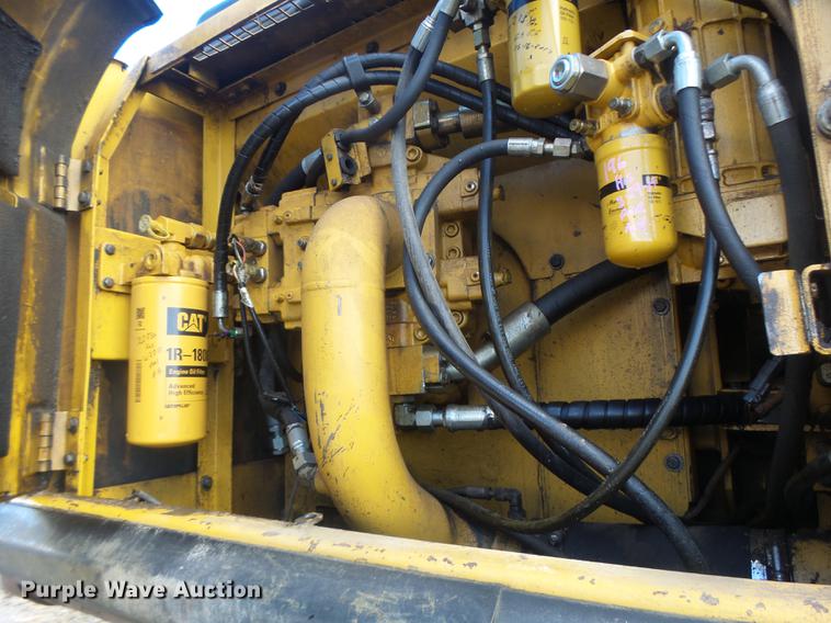 image for item DB9808 2002 Caterpillar 330C excavator