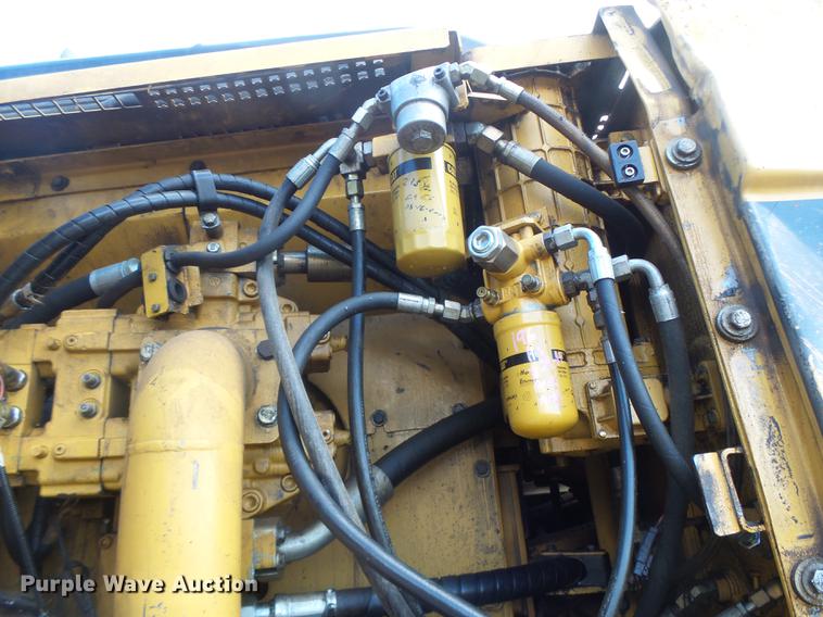 image for item DB9808 2002 Caterpillar 330C excavator