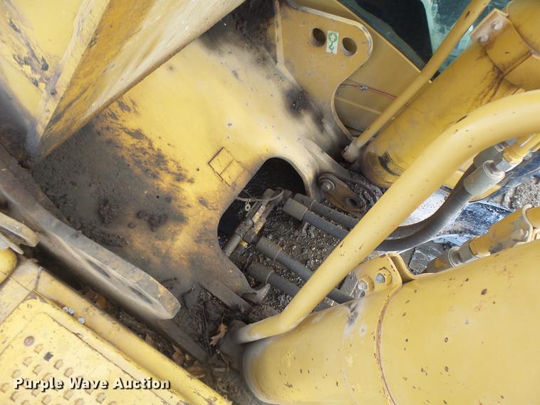 image for item DB9808 2002 Caterpillar 330C excavator