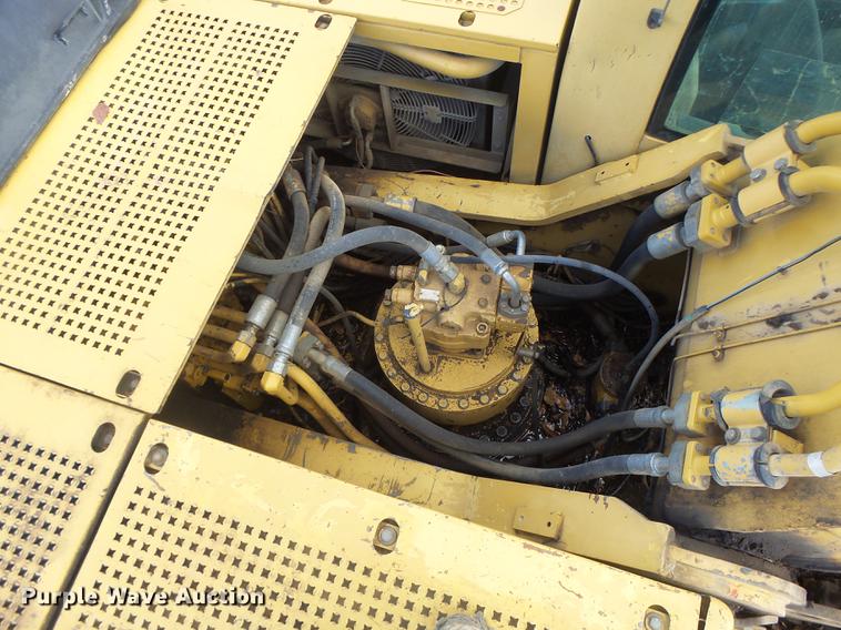 image for item DB9808 2002 Caterpillar 330C excavator