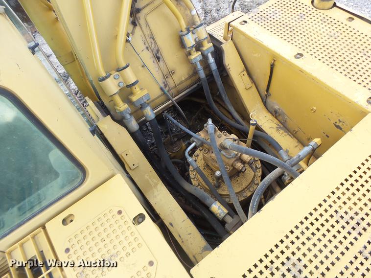 image for item DB9808 2002 Caterpillar 330C excavator