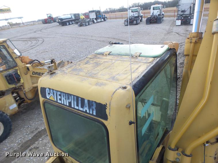 image for item DB9808 2002 Caterpillar 330C excavator