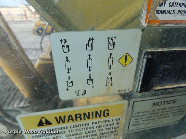 image for item DB9808 2002 Caterpillar 330C excavator