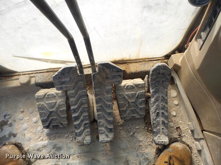 image for item DB9808 2002 Caterpillar 330C excavator