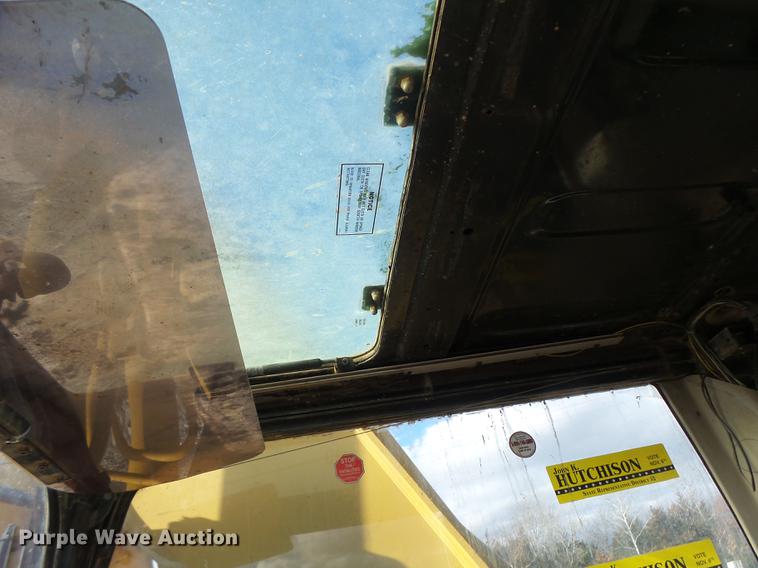 image for item DB9808 2002 Caterpillar 330C excavator