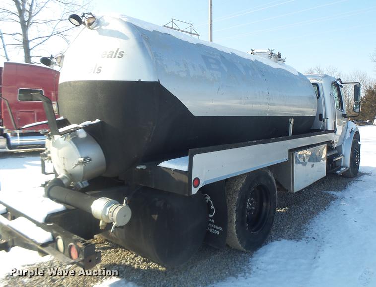 image for item DB9809 2004 Freightliner M2106 vacuum truck