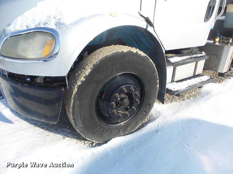 image for item DB9809 2004 Freightliner M2106 vacuum truck