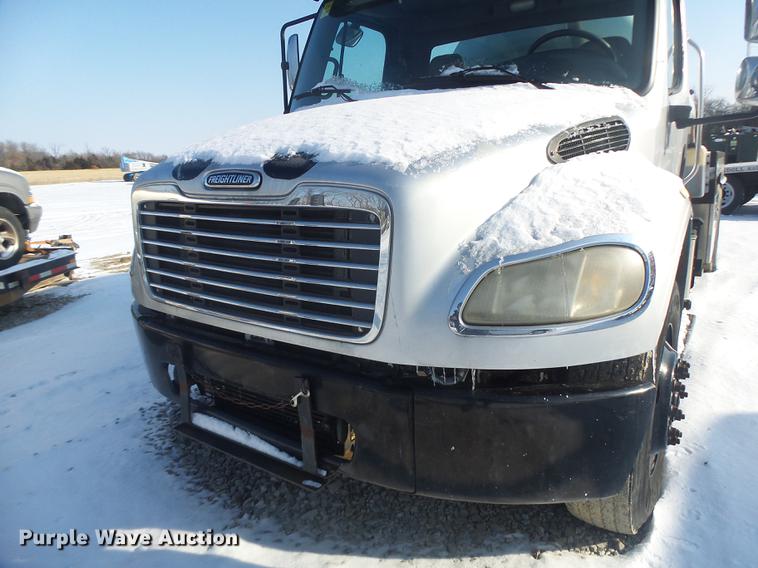 image for item DB9809 2004 Freightliner M2106 vacuum truck