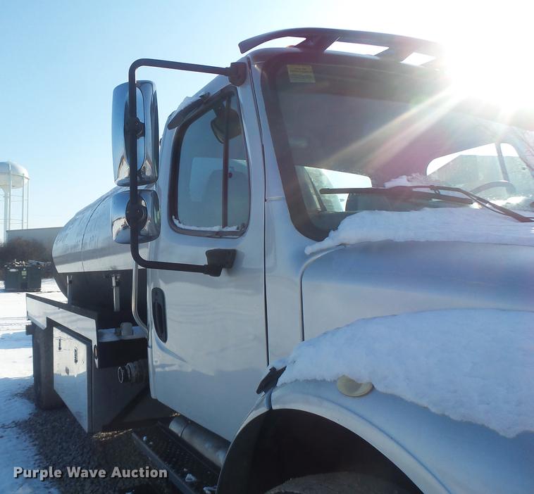 image for item DB9809 2004 Freightliner M2106 vacuum truck