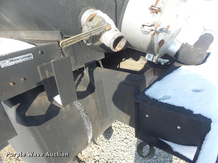 image for item DB9809 2004 Freightliner M2106 vacuum truck