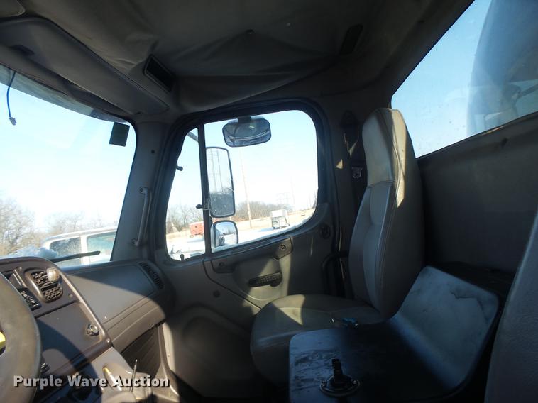 image for item DB9809 2004 Freightliner M2106 vacuum truck