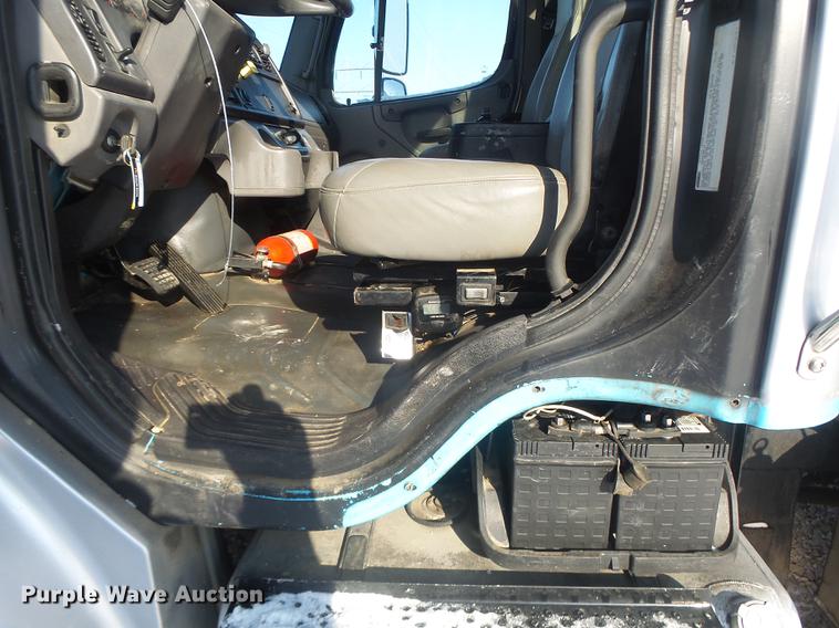 image for item DB9809 2004 Freightliner M2106 vacuum truck