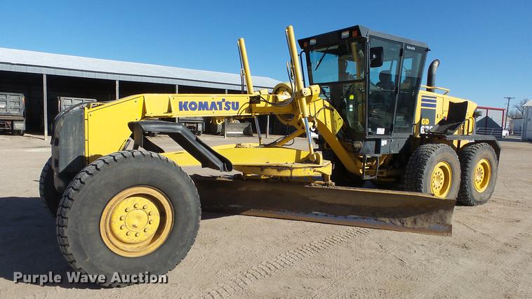 image for item DC0549 2004 Komatsu GD675 motor grader