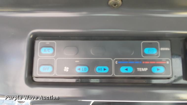 image for item DC0549 2004 Komatsu GD675 motor grader