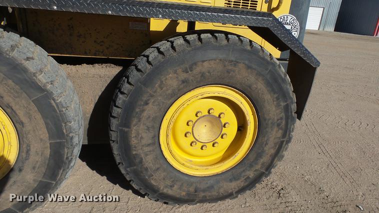 image for item DC0549 2004 Komatsu GD675 motor grader