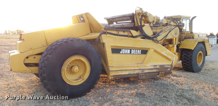 image for item DC0550 1991 John Deere 762B elevating scraper