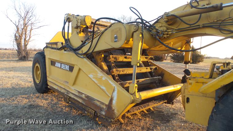 image for item DC0550 1991 John Deere 762B elevating scraper