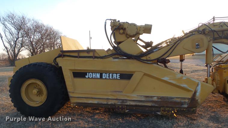 image for item DC0550 1991 John Deere 762B elevating scraper