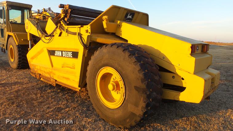 image for item DC0550 1991 John Deere 762B elevating scraper