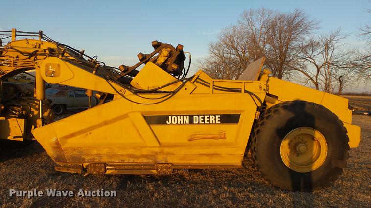 image for item DC0550 1991 John Deere 762B elevating scraper