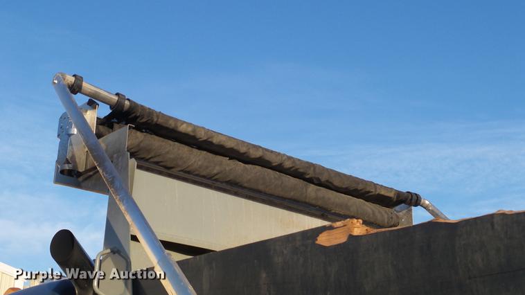 image for item DC0551 2007 Mack CV713 dump truck