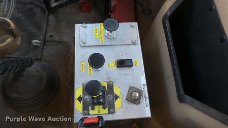 image for item DC0551 2007 Mack CV713 dump truck