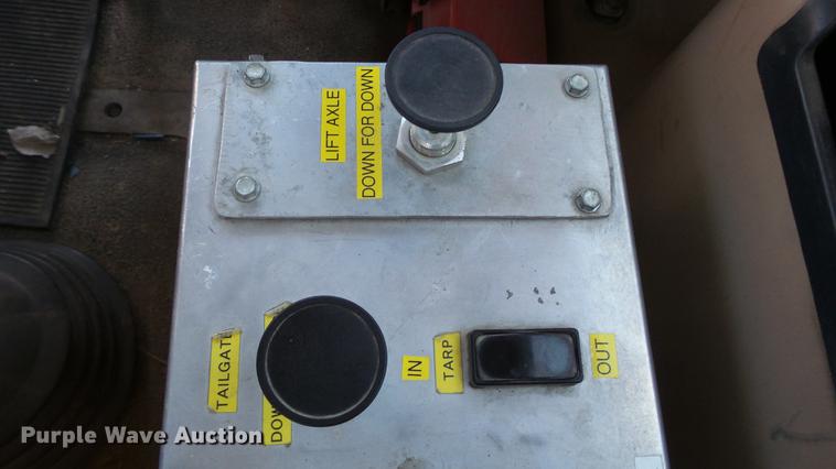 image for item DC0551 2007 Mack CV713 dump truck