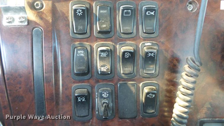 image for item DC0551 2007 Mack CV713 dump truck