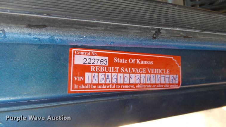 image for item DC0551 2007 Mack CV713 dump truck