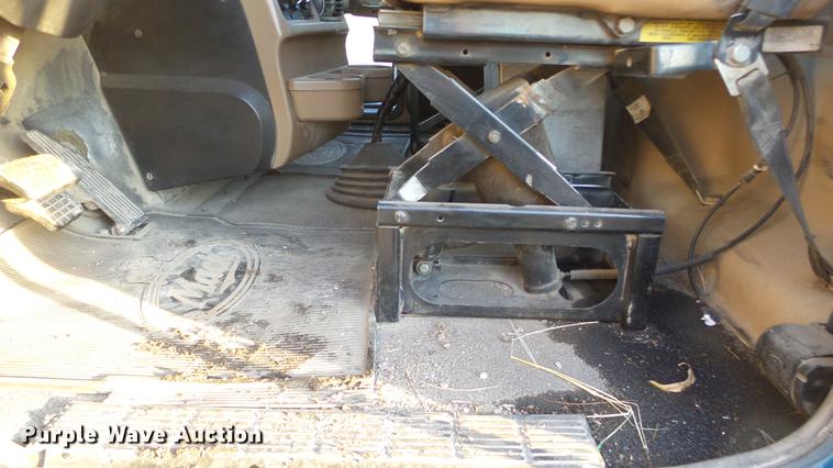 image for item DC0551 2007 Mack CV713 dump truck