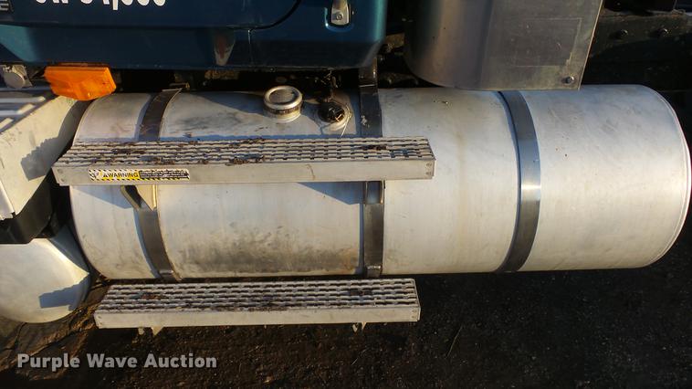 image for item DC0551 2007 Mack CV713 dump truck