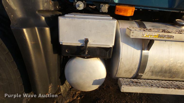 image for item DC0551 2007 Mack CV713 dump truck