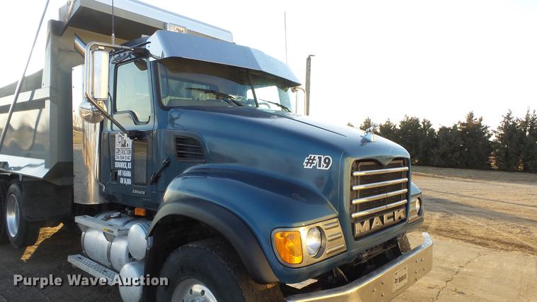 image for item DC0551 2007 Mack CV713 dump truck