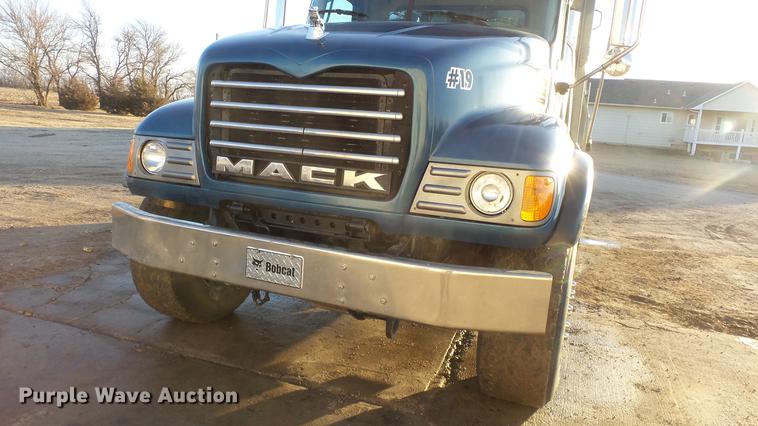 image for item DC0551 2007 Mack CV713 dump truck