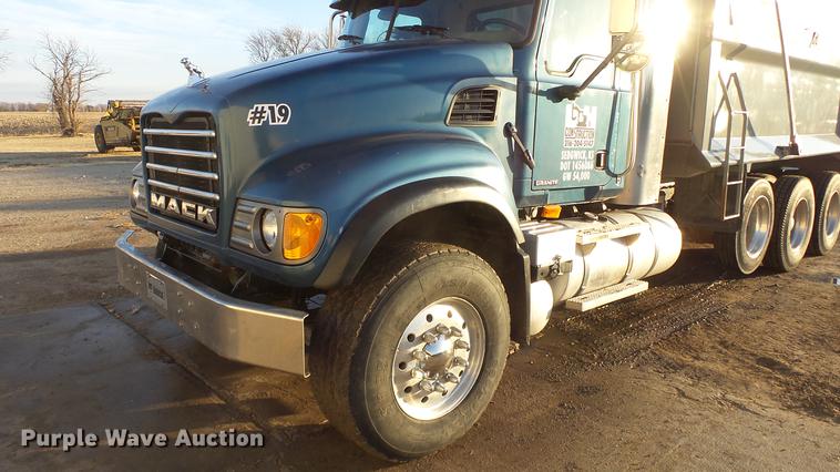 image for item DC0551 2007 Mack CV713 dump truck