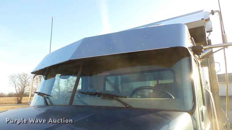 image for item DC0551 2007 Mack CV713 dump truck