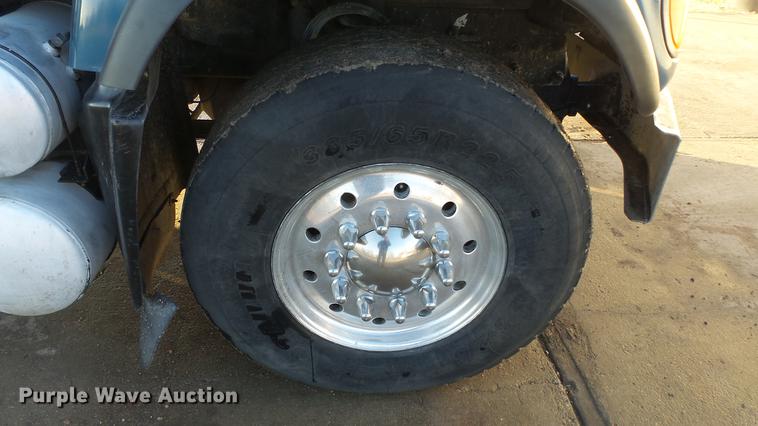 image for item DC0551 2007 Mack CV713 dump truck