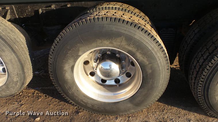 image for item DC0551 2007 Mack CV713 dump truck