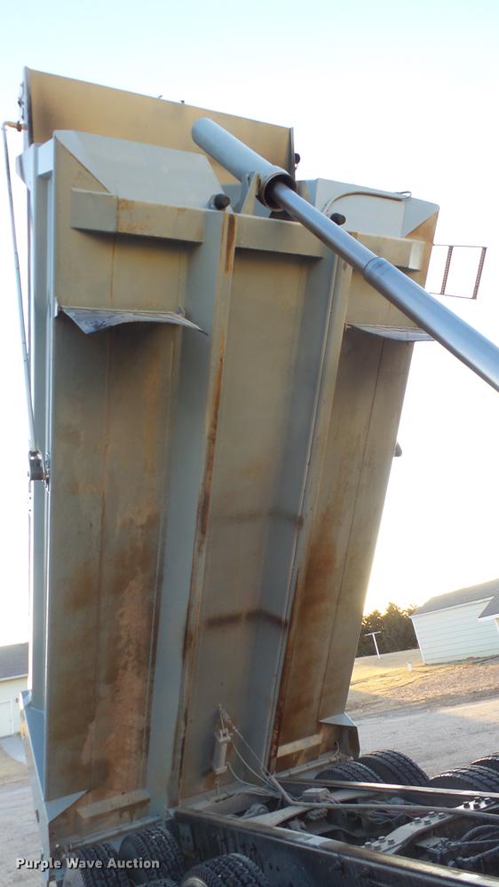 image for item DC0551 2007 Mack CV713 dump truck