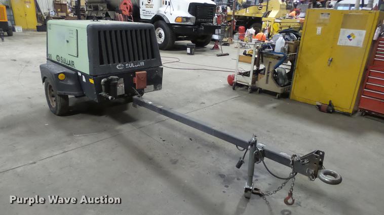 image for item DC0559 Sullair 185 air compressor